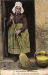 CPA La Normandie Pittoresque Ch es lous les Jours a r commenchie Folklore Costume