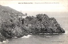 CPA La Pointe Du Raz perspective prise de l Embarcadere de l Ile de Sein