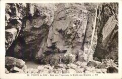 CPA Pointe du Raz Baie des Trepasses la Grotte aux Graviers