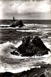 CPA Pointe du Raz (Finistere) Le phare de la Vieille et l ile et l ile de sein