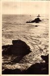 CPA Pointe du Raz De sein (Finistere) L Eperon du Raz et la Phare de la Vieille
