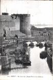 CPA Brest Un Coin de L Avant Port et le Chateau Bateau 