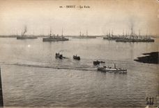 CPA Brest La Rade Bateaux 