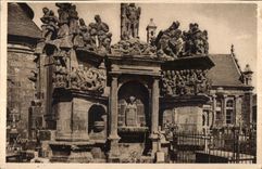 CPA Guimilau (Finistere) La Douce France Bretagne Le Calvaire