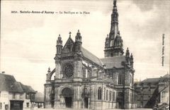 CPA Sainte Anne d Auray La Basilique et la Place