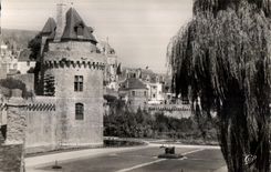 Jardines y paredes de CPA Vannes