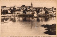CPA Pornic (Loire-Inf ) Vue sur le Port vers I Eglise Prise de I Anse aux Lapins
