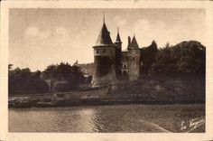 CPA Pornic Le Chateau et la Croix des Huguenots