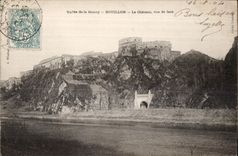 CPA Valle de la Semoy Bouillon Le Chateau vue de face