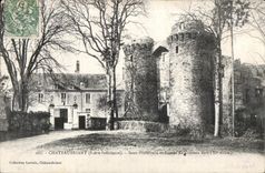 Chateaubriant - Under Prefecture and Entering of the castle - CPA