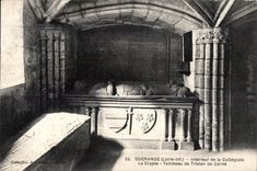 CPA Guerande (Loire Inf) Interieur de la Collegiate La Crypte Tombeau de Tristan de Carne