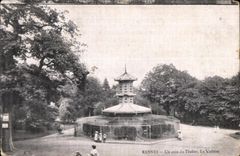 CPA Rennes Un coin du Thabor La Voliere