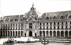 CPSM Rennes (I et V) Le Palais Commerce