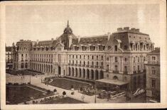 CPA Rennes Palais du Commerce et Jardins sur la Vilaine Martenot et Le Ray architectes