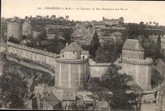 CPA Fougeres Le Chateau et Vue Generale sur Rille
