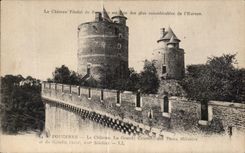 CPA Fougeres Le Chateau La Grand Courtine des Tours Melusine et du Gobelin