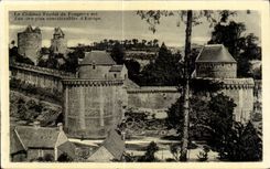 CPA Le Chateau Feodal de Fougeres et Fun des Plus con iderable d Europe