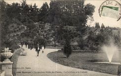CPA Rennes Le nouveen Jardin des Plantes Le Jet d eau et la Careade