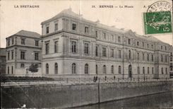 CPA La Bretagne Rennes La Musee