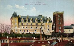 CPA the High Pyrenees Pau the Castle
