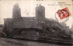 CPA Fougeres Vue Generale du Chateau Cote Ouest