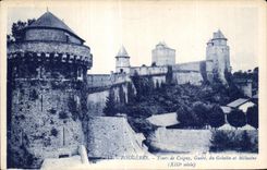 CPA Fougeres Tours de Coigny Guibe du Gobelin et Melusine