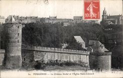 CPA Fougeres Le Chateau feodal et l Eglise Saint Leonard