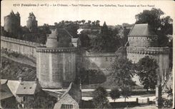 CPA Fougeres Le Chateau Tour Melusine Tour des Gobeline Tour Surienne et Tour Raoul