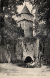 CPA Fougeres Le vleux Chateau La Tour du Hallay Enfants
