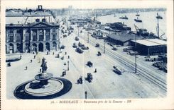CPA Bordeaux Panorama pris de la Douane