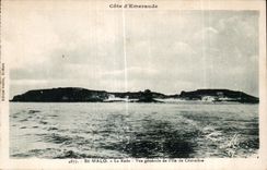 CPA St Malo Roads View of Vlle de Cezembre