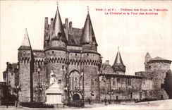 CPA Vitre Chateau des Ducs de Tremoille Le Chateau et la tour des 