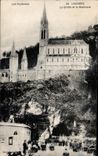 CPA Les Pyrenees Lourdes la Grotte et la Basilique