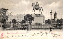 CPA Places Bellecour Monument Louis XIV Lyon