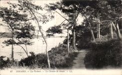 CPA Dinard Le Vicomte Le Chemin de Ronde