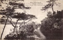 CPA Cote d Emeraude Dinard la Vicomte Chemin de Ronde Vue sur St Servan sur Mer