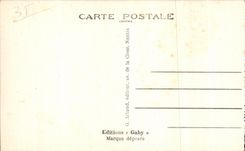 CPA Rennes Le Palais du Commerce et les Jardins