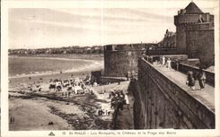 CPA St Malo Walls the Castle and the Beach of the Baths
