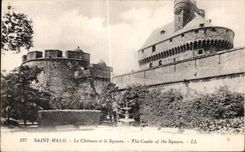 CPA Saint Malo the Castle and the Public garden The Castle off the Public garden
