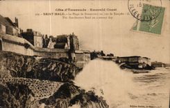 CPA dimensiona a santo Malo de la costa de Emevaude Emevald la playa de Bonsecours un dia de tormenta