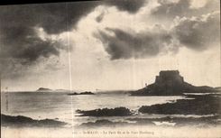 El St Malo de CPA pequeno sea y fortaleza Harbourg