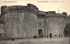 CPA dimensiona a santo Malo de Emevaude la puerta grande