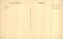 Escombros amplios de CPA y puerta y catedral de Malo del santo de Cahtedral grande