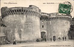 El St Malo de CPA dimensiona la esmeralda la puerta grande