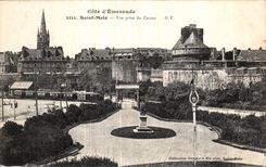 CPA Cote d Emeraude Saint Malo Vue prise du Casino Train 