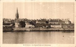 Santo Malo de CPA la puerta grande y la catedral