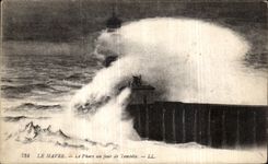 CPA Le Havre Le Phare un Jour de Tempete