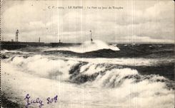 CPA La Havre La Port un Jour de Tempete