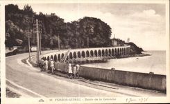CPA Perros Guirec Route de la Corniehe