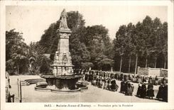 Holy CPA Anne Auray Procession close the Fountain
